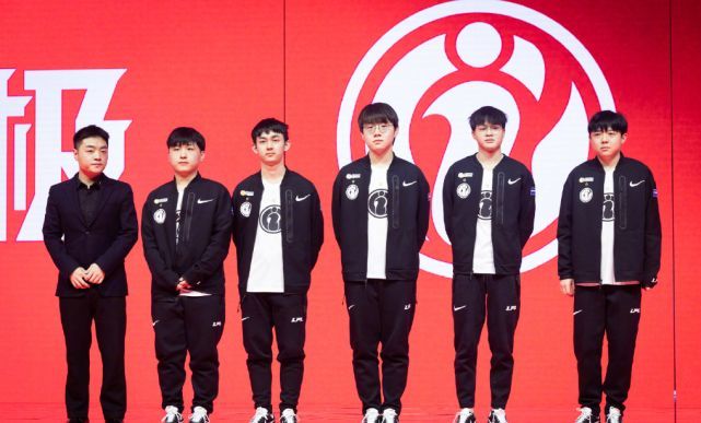 和无可挑剔 和无可挑剔