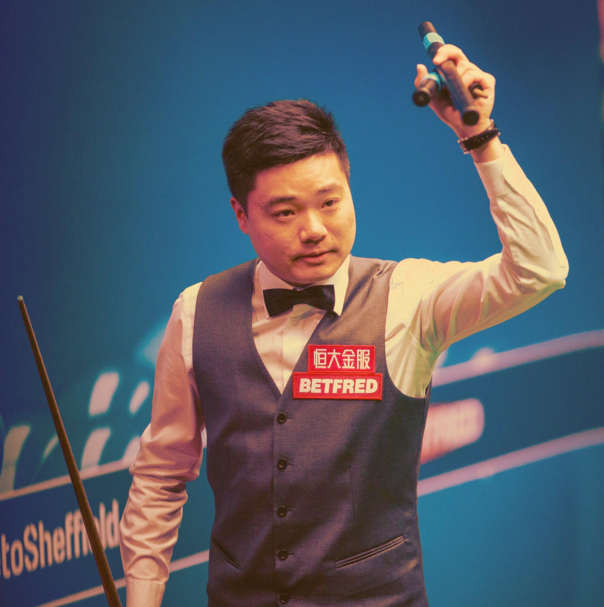 军李伟详细 军李伟详细