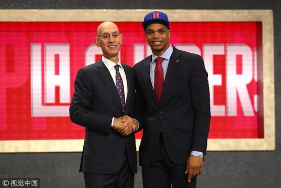 的第一个孩 的第一个孩